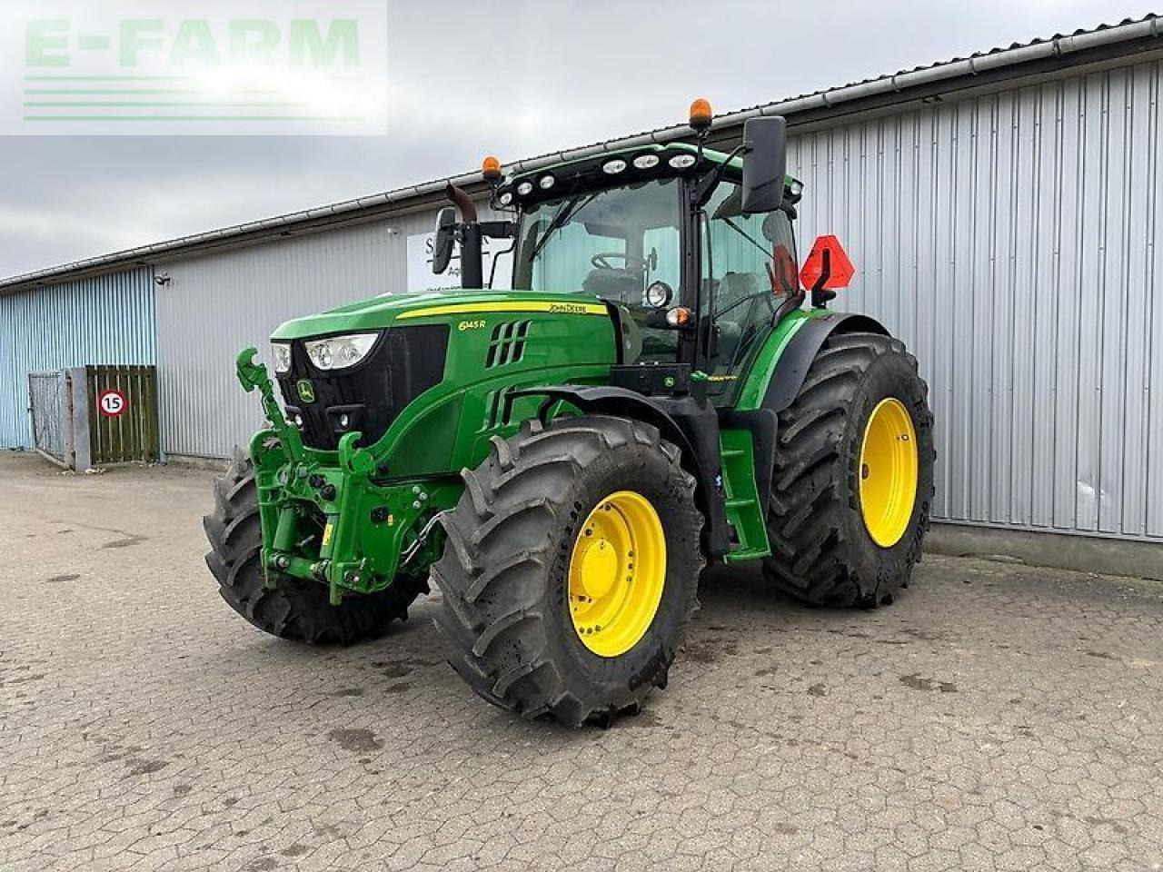 John Deere 6145r - Traktor: das Bild 2 John Deere 6145r - Traktor: das Bild 2