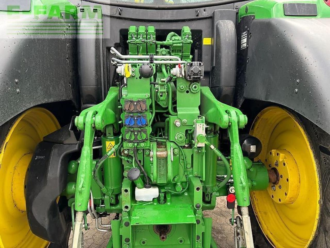 John Deere 6145r - Traktor: das Bild 3 John Deere 6145r - Traktor: das Bild 3