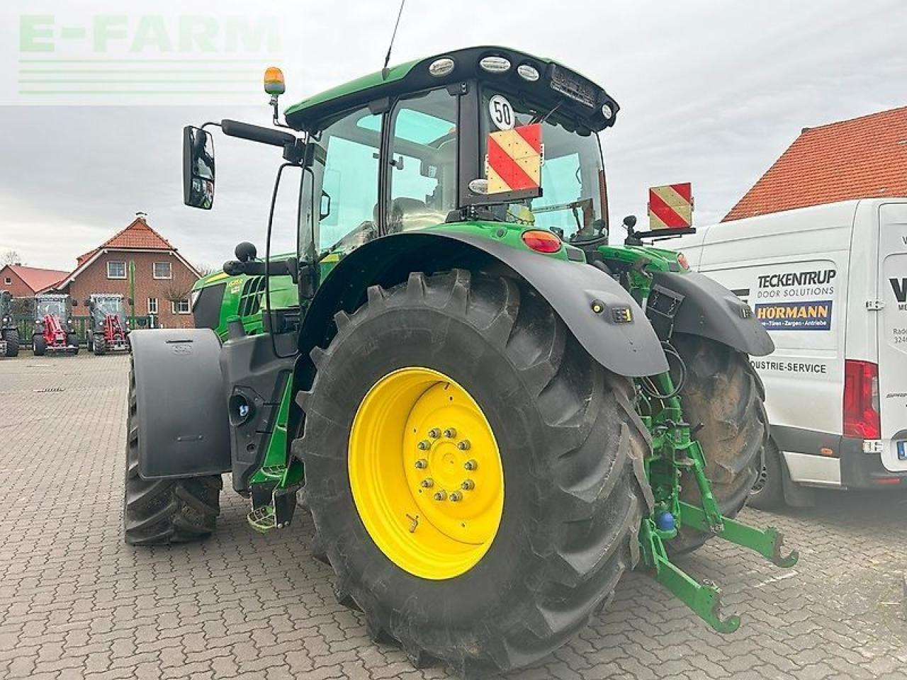 Traktor John Deere 6215r: das Bild 6