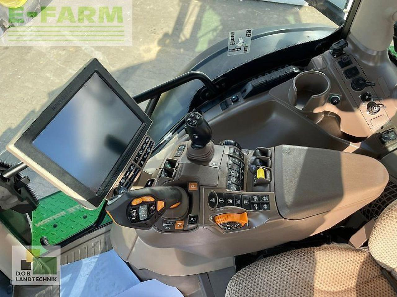 Traktor John Deere 6250r: das Bild 11