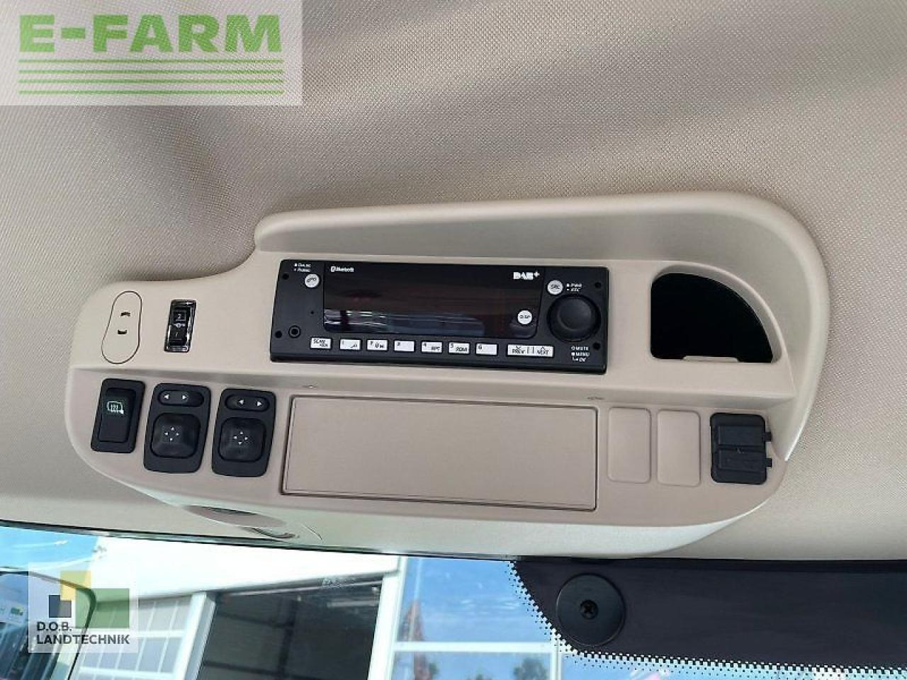 Traktor John Deere 6250r: das Bild 12