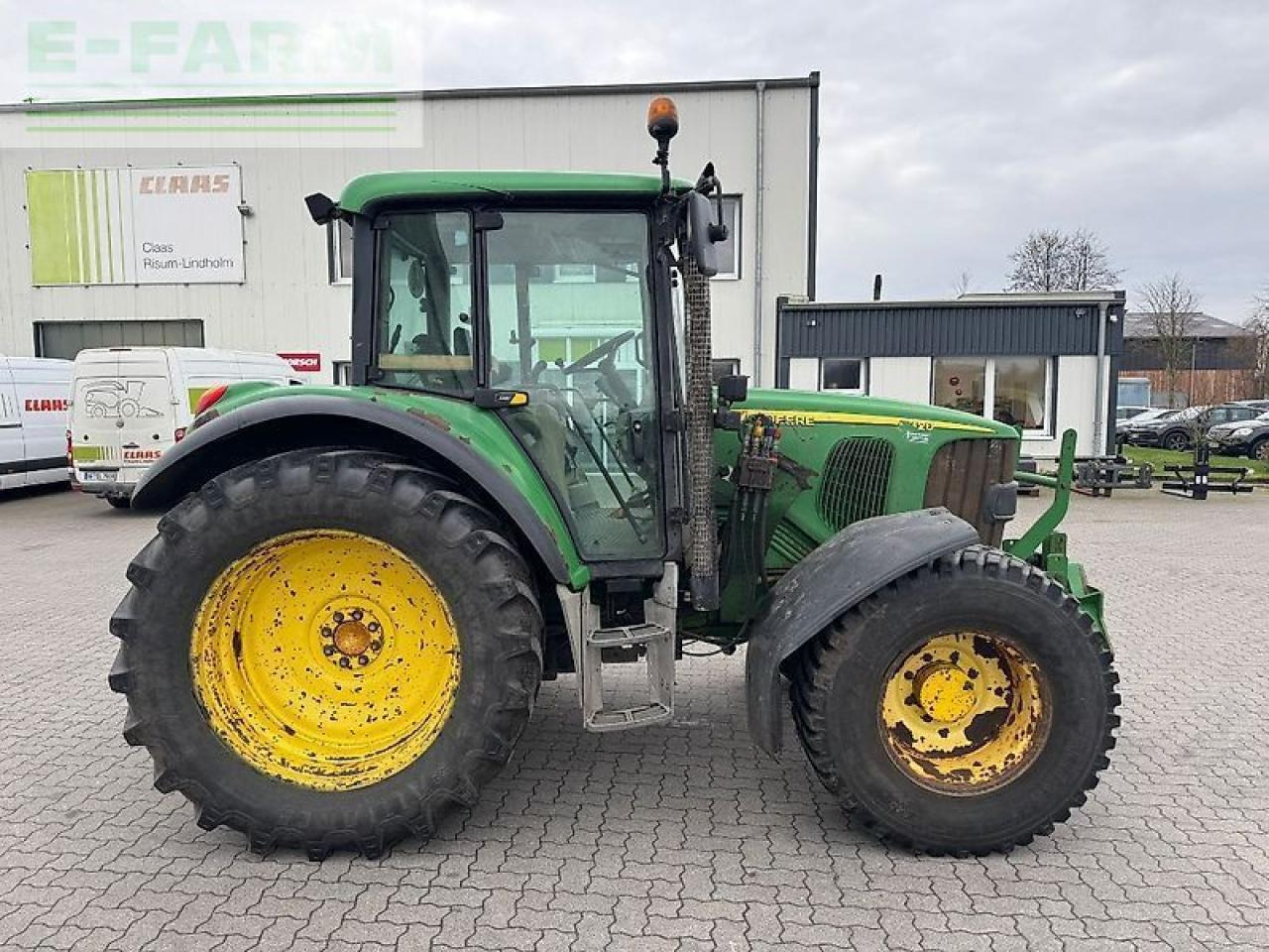 John Deere 6320 - Traktor: das Bild 2 John Deere 6320 - Traktor: das Bild 2