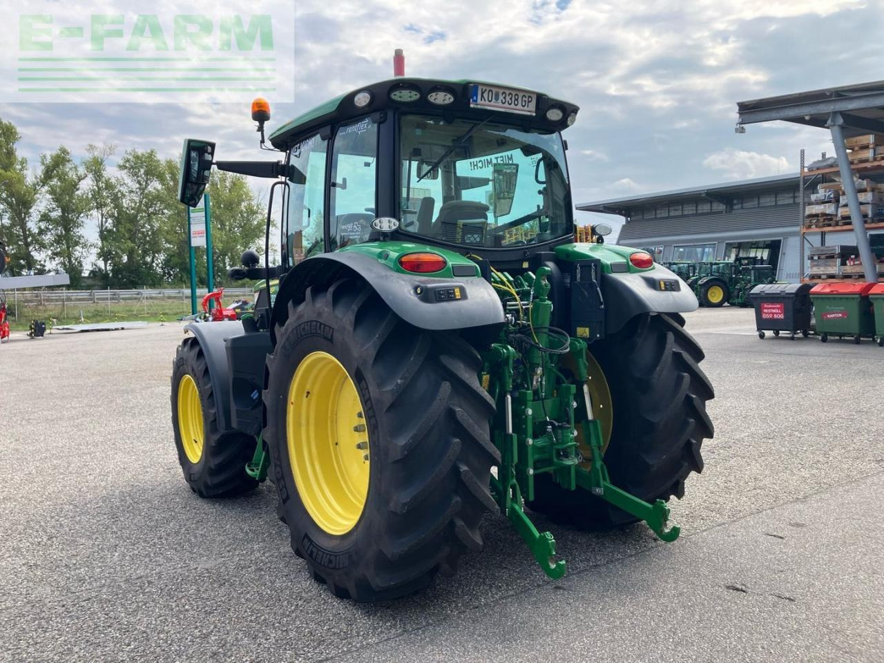 Traktor John Deere 6R 150: das Bild 6