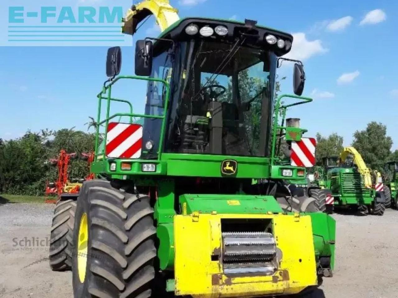 John Deere 7350 ohne vorsatz - Feldhäcksler: das Bild 2 John Deere 7350 ohne vorsatz - Feldhäcksler: das Bild 2