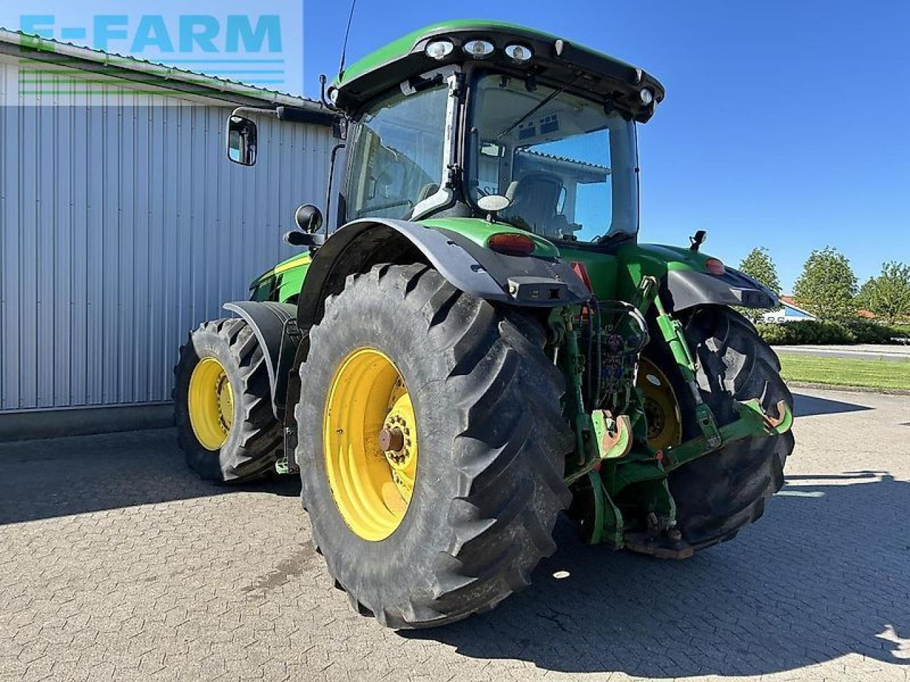 Traktor John Deere 8360r: das Bild 11