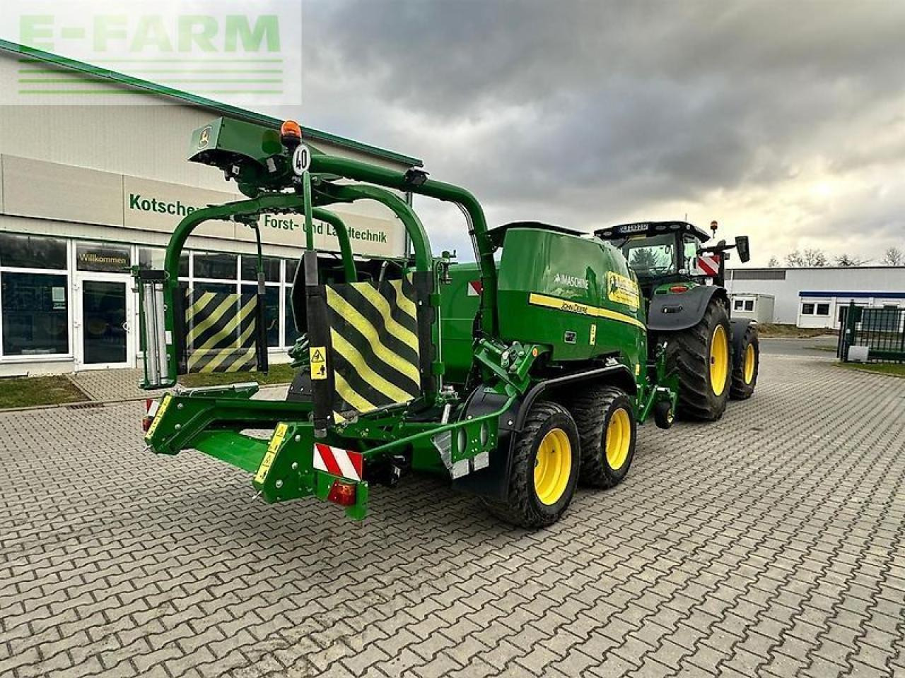 John Deere c441r - Packenpresse: das Bild 2 John Deere c441r - Packenpresse: das Bild 2