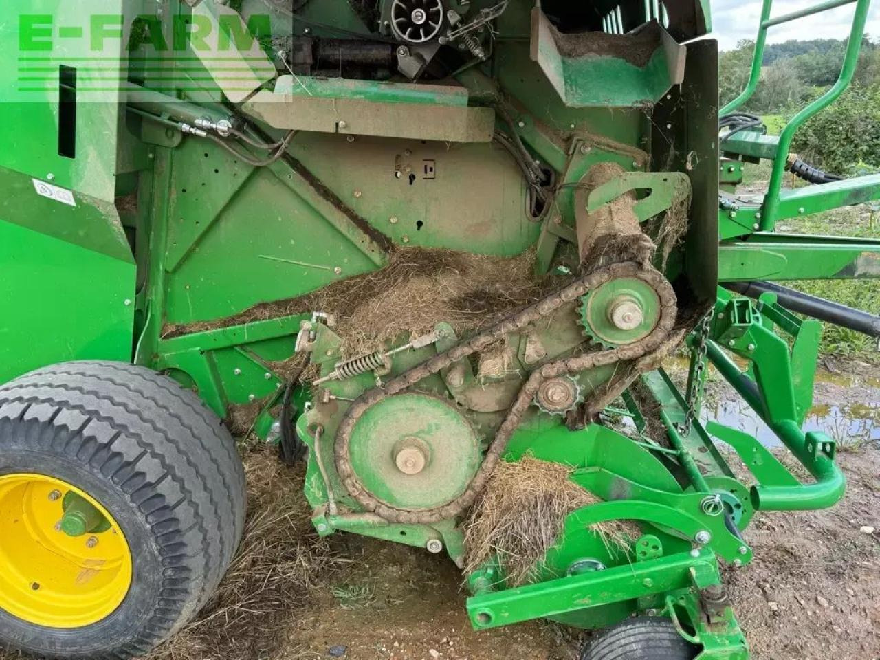 John Deere f441m - Packenpresse: das Bild 3 John Deere f441m - Packenpresse: das Bild 3