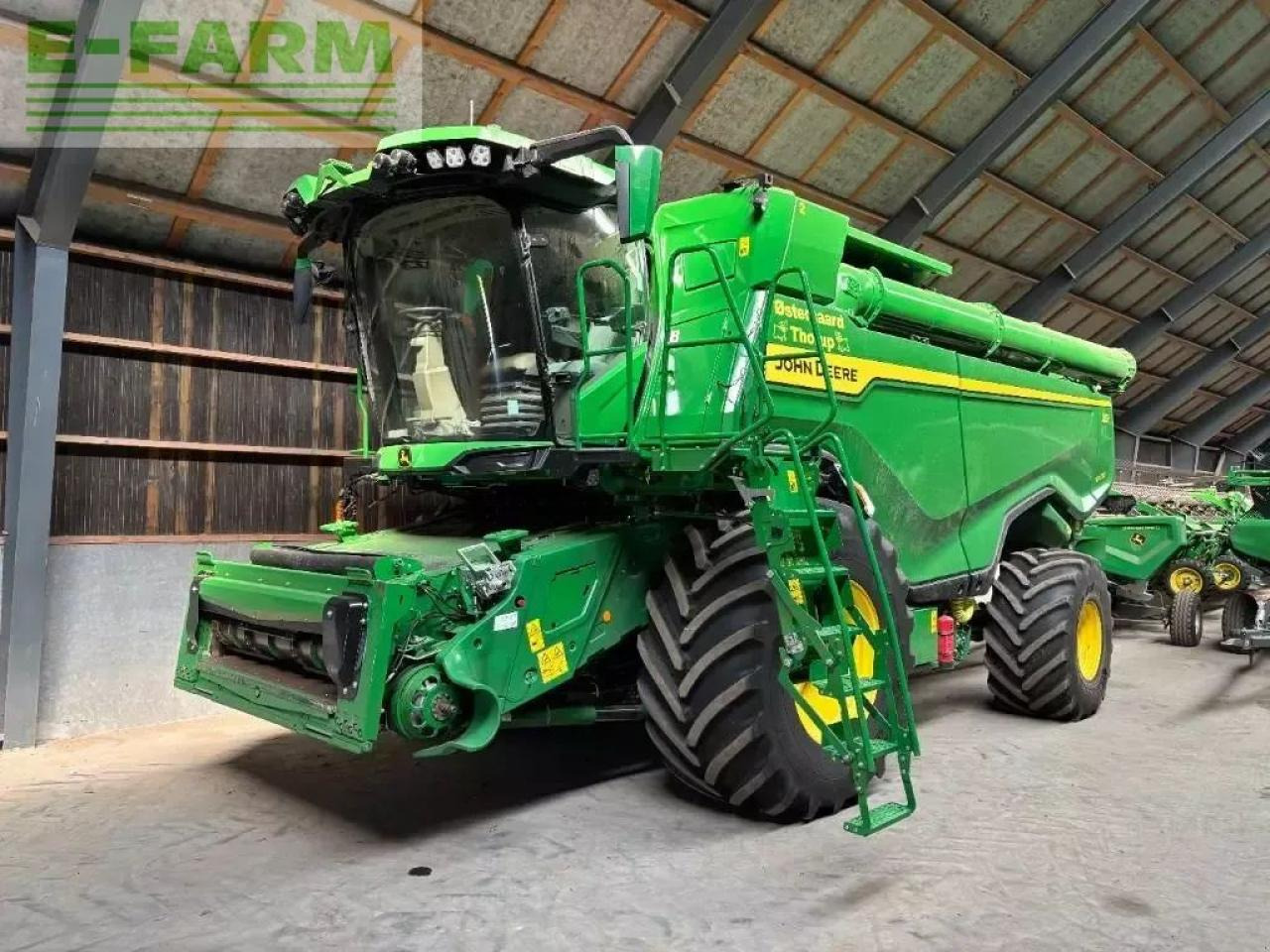 John Deere x9 1000 - Mähdrescher: das Bild 1 John Deere x9 1000 - Mähdrescher: das Bild 1