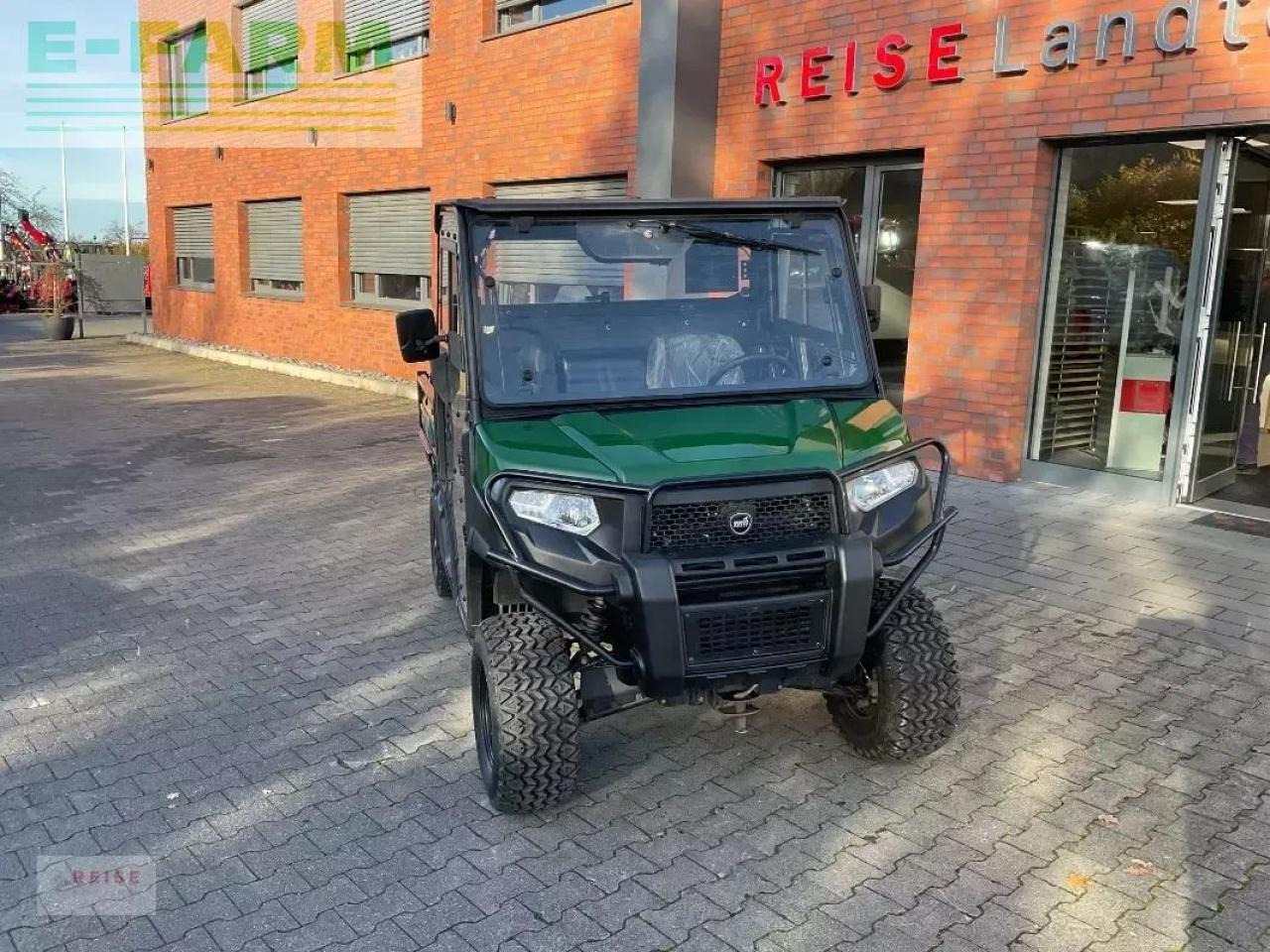 Kioti k9 2400 - Traktor: das Bild 2 Kioti k9 2400 - Traktor: das Bild 2