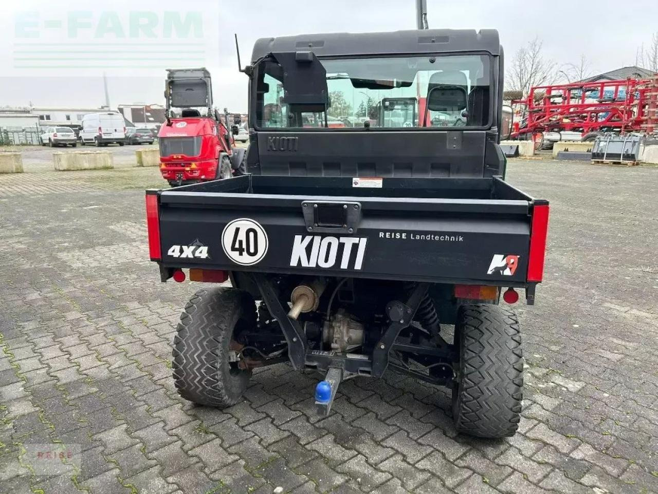 Kioti k9 2400 c - Traktor: das Bild 3 Kioti k9 2400 c - Traktor: das Bild 3