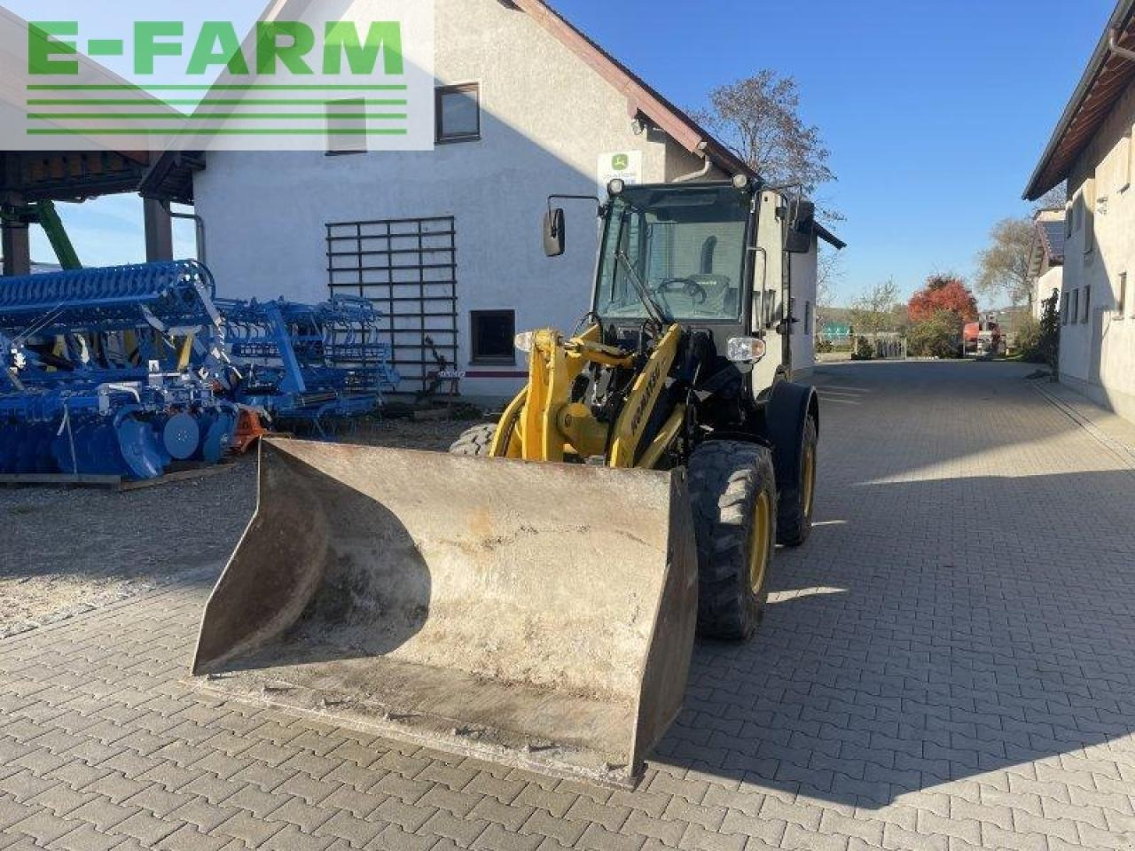 Komatsu wa 80m-7 - Minibagger: das Bild 4 Komatsu wa 80m-7 - Minibagger: das Bild 4