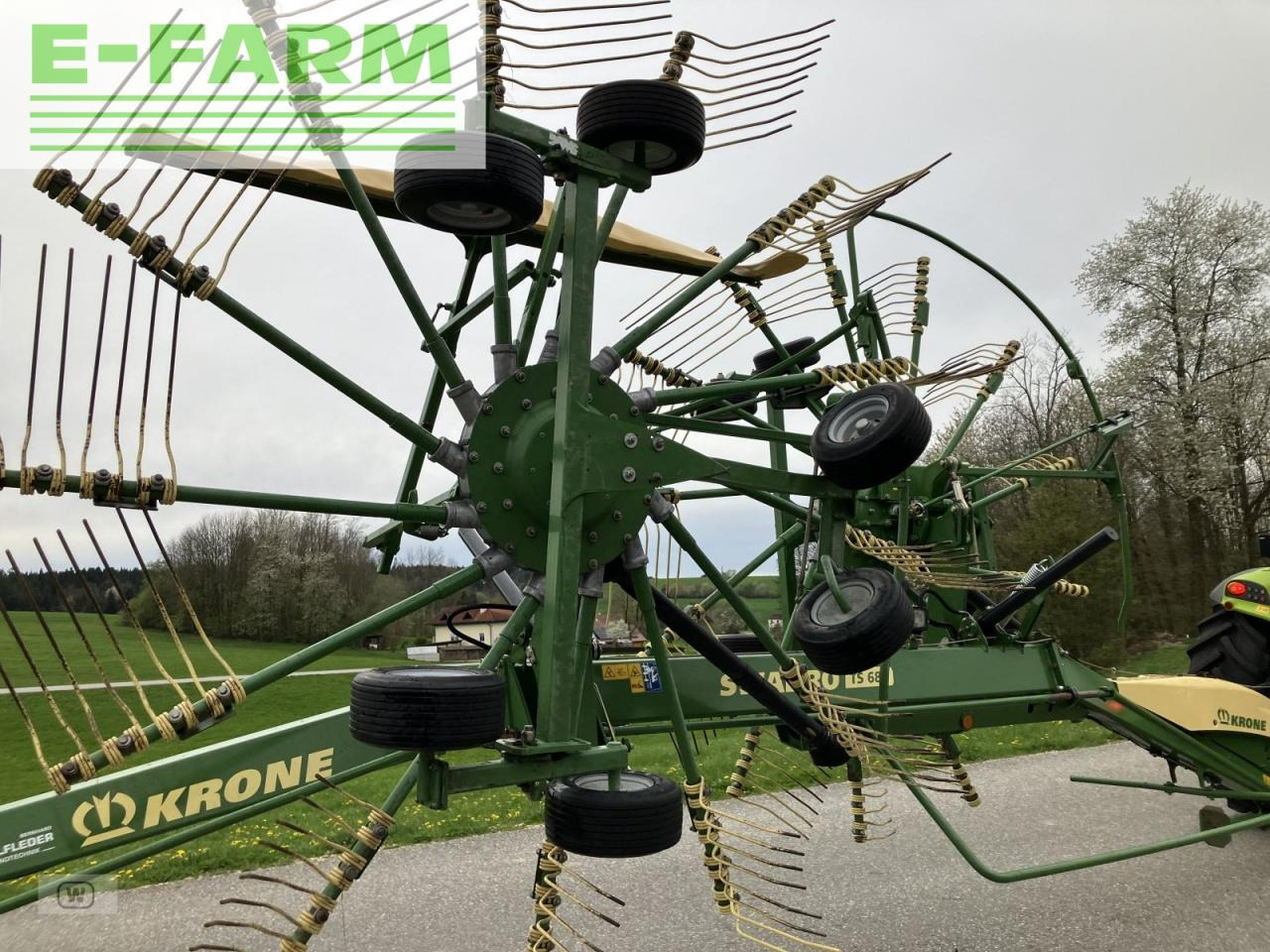 Heuwender/ Wenderechen Krone swadro ts 680: das Bild 15