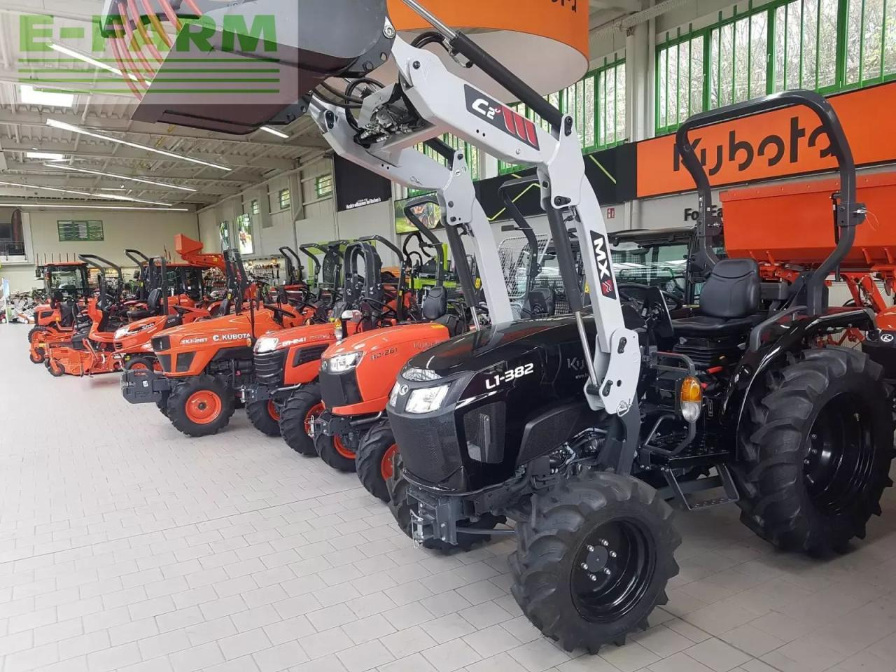 Traktor Kubota l1-382 hydrostat-sonderfarbe: das Bild 6 Traktor Kubota l1-382 hydrostat-sonderfarbe: das Bild 6