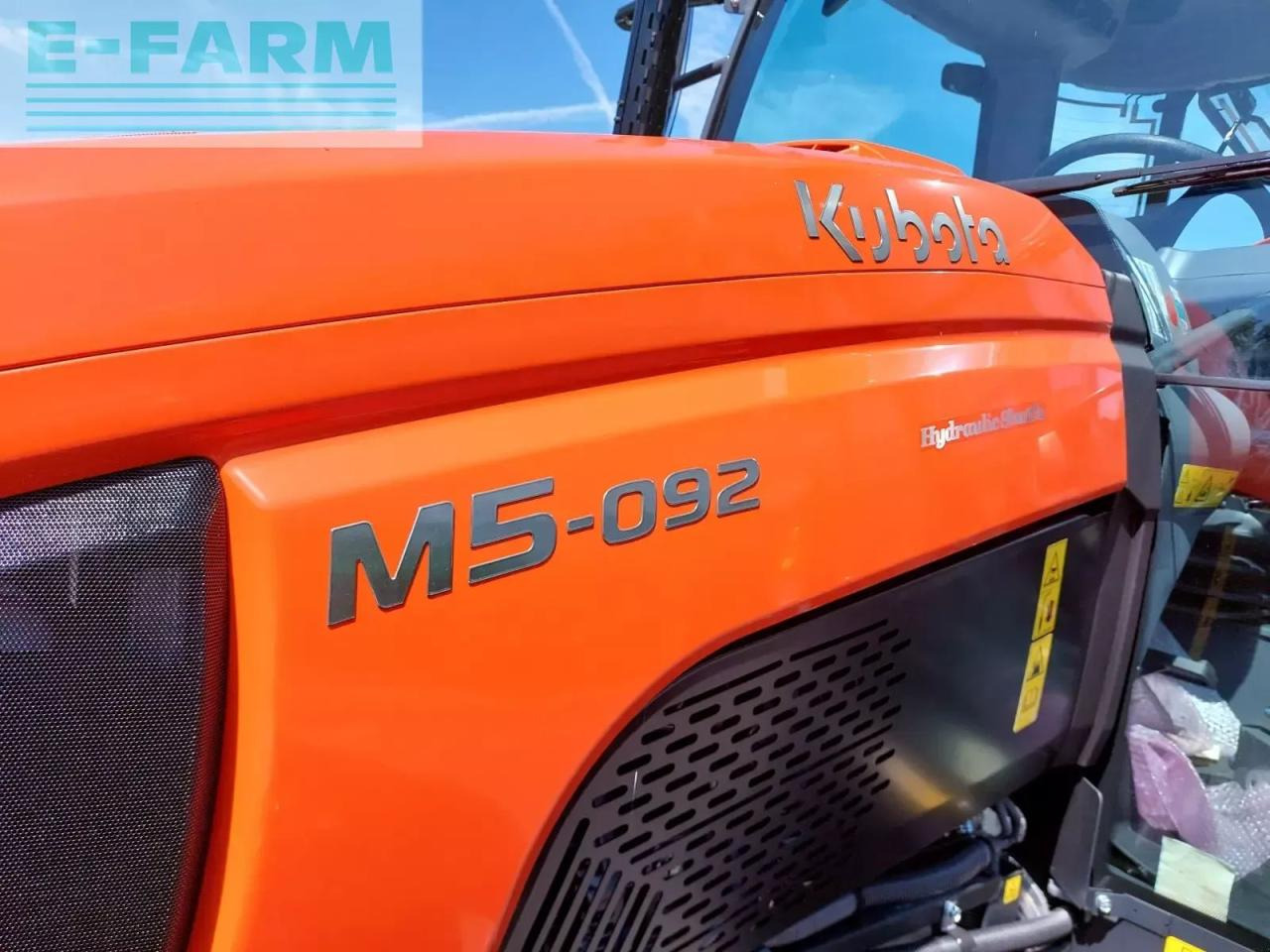 Kubota m5-092 cab - Traktor: das Bild 5 Kubota m5-092 cab - Traktor: das Bild 5