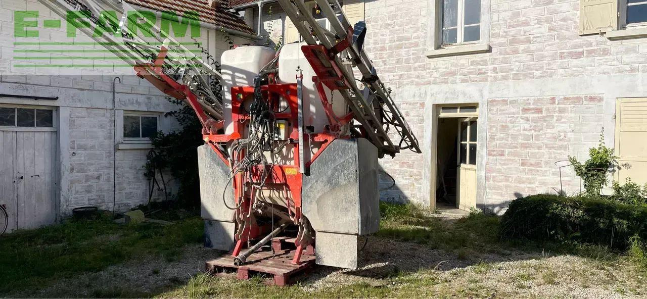 Kuhn altis 2002 - Anhängespritze: das Bild 5 Kuhn altis 2002 - Anhängespritze: das Bild 5