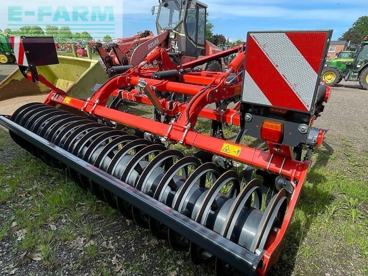 Kuhn cultimer 300 ns - Grubber: das Bild 4 Kuhn cultimer 300 ns - Grubber: das Bild 4