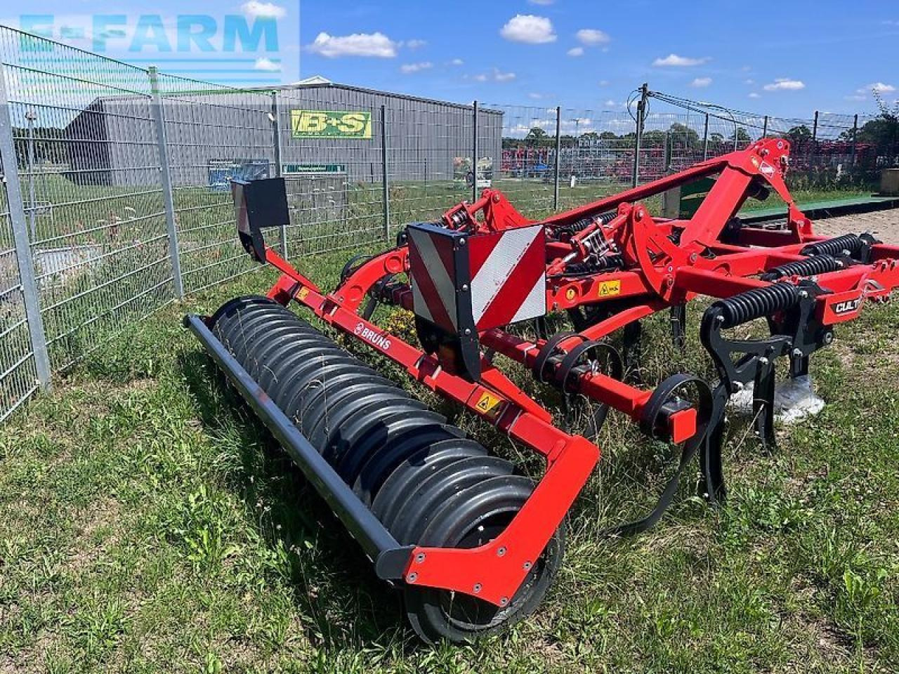 Kuhn cultimer l300 ns - Grubber: das Bild 3 Kuhn cultimer l300 ns - Grubber: das Bild 3