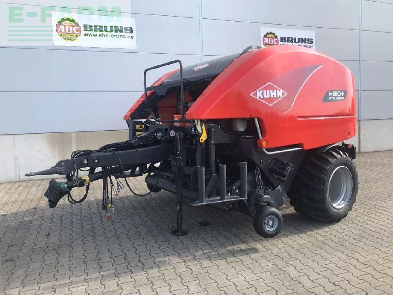 Kuhn i-bio+ oc 23 - Packenpresse: das Bild 1 Kuhn i-bio+ oc 23 - Packenpresse: das Bild 1