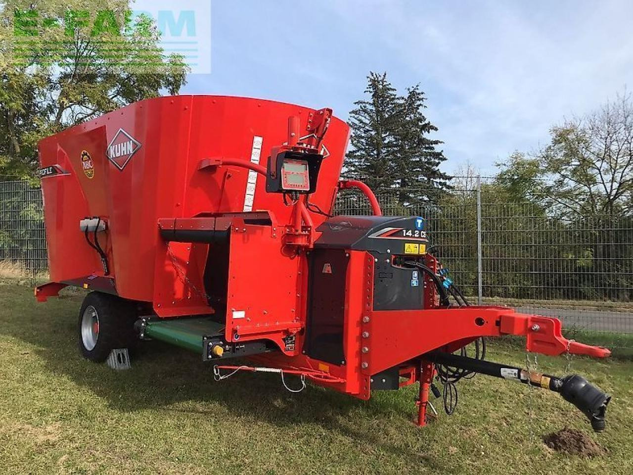 Kuhn profile 14.2 cs compact - Fütterungstechnik: das Bild 2 Kuhn profile 14.2 cs compact - Fütterungstechnik: das Bild 2