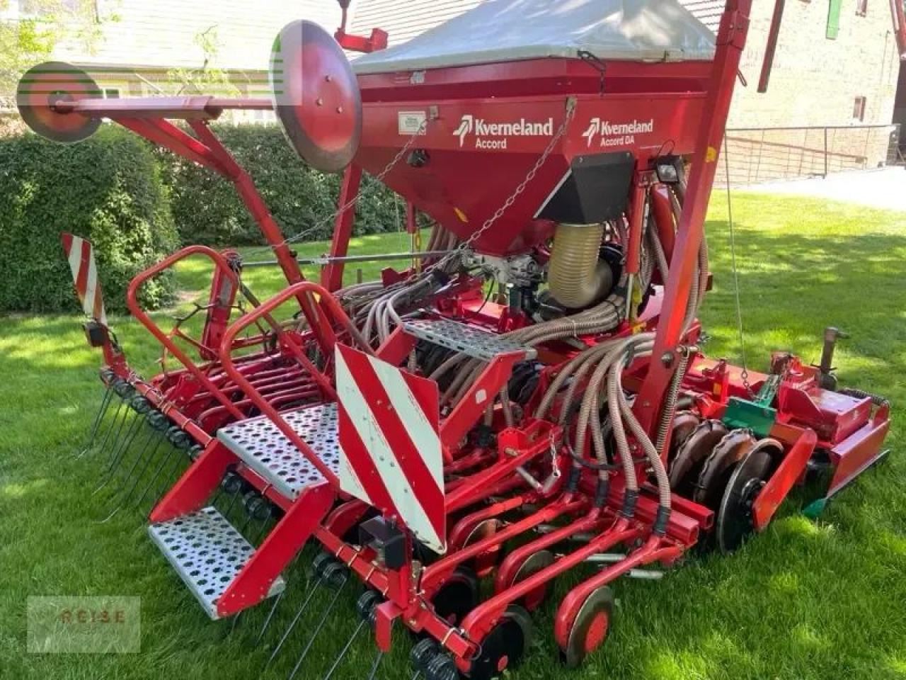Säkombination Kverneland ng-h 301 und da 3 meter: das Bild 11 Säkombination Kverneland ng-h 301 und da 3 meter: das Bild 11