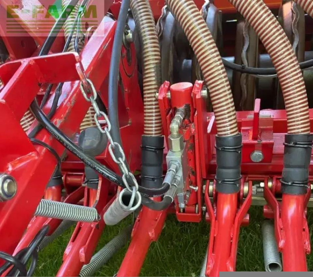 Kverneland ng-h 301 und da 3 meter - Säkombination: das Bild 5 Kverneland ng-h 301 und da 3 meter - Säkombination: das Bild 5