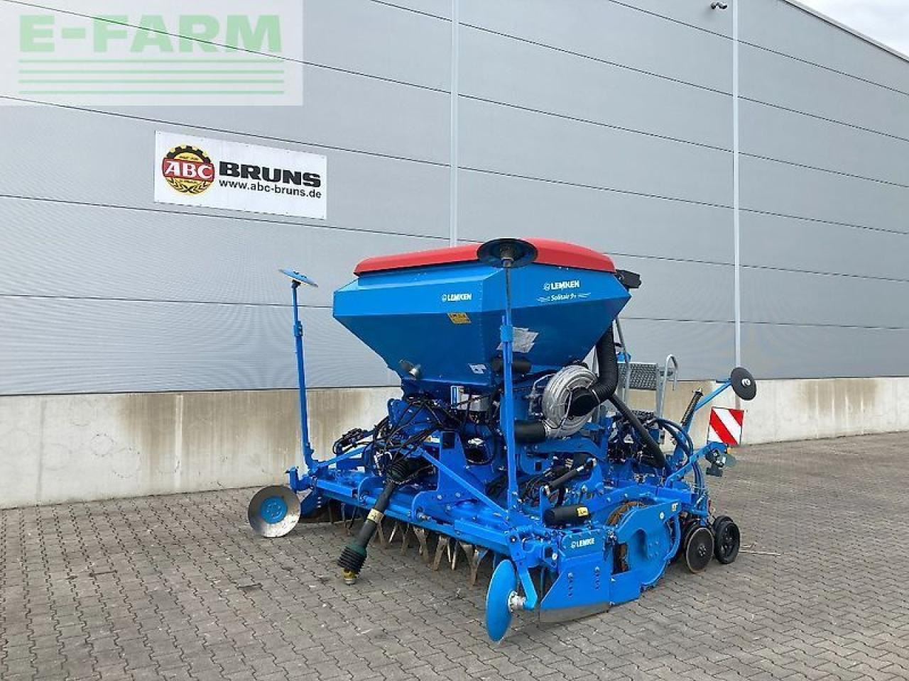 Lemken solitair 9+ / zirkon 12/300 - Technik für Bodenbearbeitung: das Bild 1 Lemken solitair 9+ / zirkon 12/300 - Technik für Bodenbearbeitung: das Bild 1