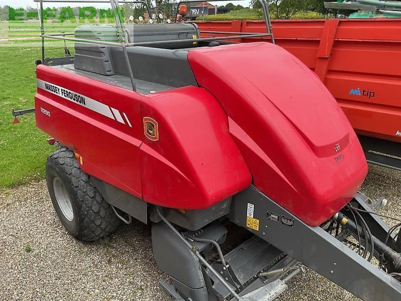 Massey Ferguson 2290 - Packenpresse: das Bild 1 Massey Ferguson 2290 - Packenpresse: das Bild 1