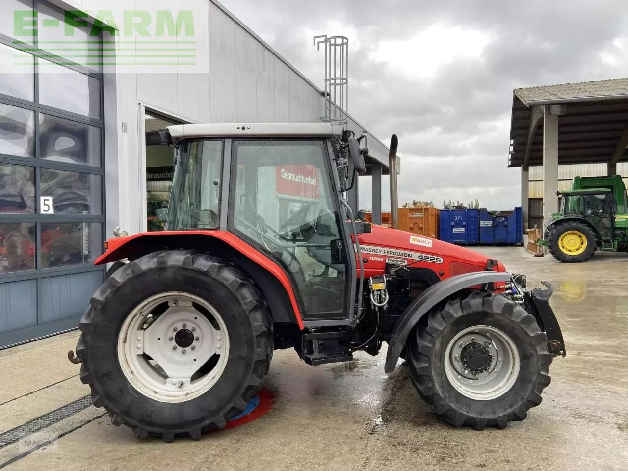 Massey Ferguson 4225-4 lp - Traktor: das Bild 4 Massey Ferguson 4225-4 lp - Traktor: das Bild 4