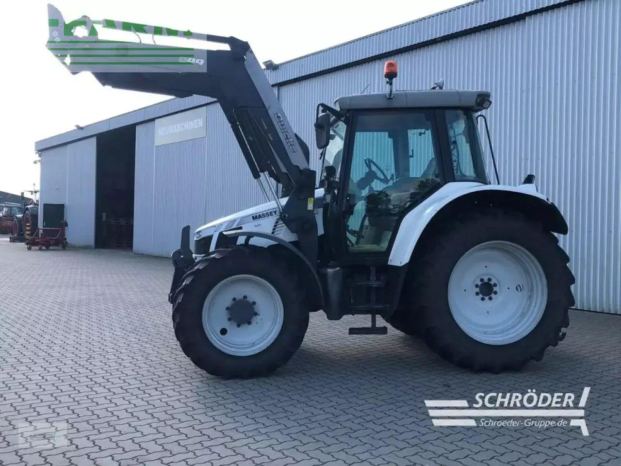 Massey Ferguson 5430 dyna-4 - Traktor: das Bild 2 Massey Ferguson 5430 dyna-4 - Traktor: das Bild 2