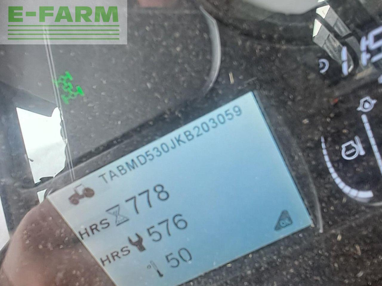 Traktor Massey Ferguson 5711 DYNA 4: das Bild 10