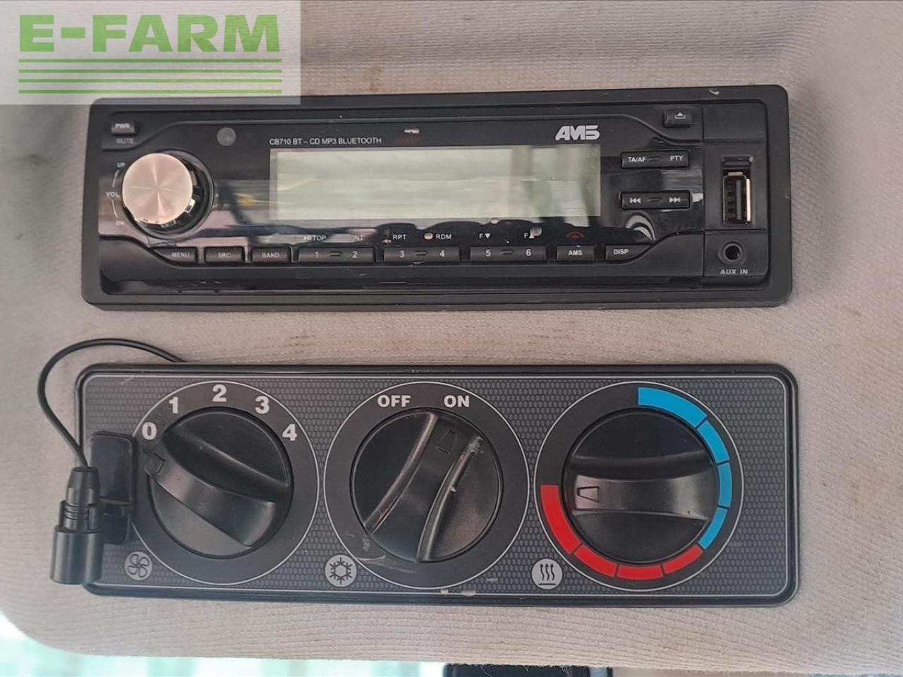 Traktor Massey Ferguson 5711 DYNA 4: das Bild 12