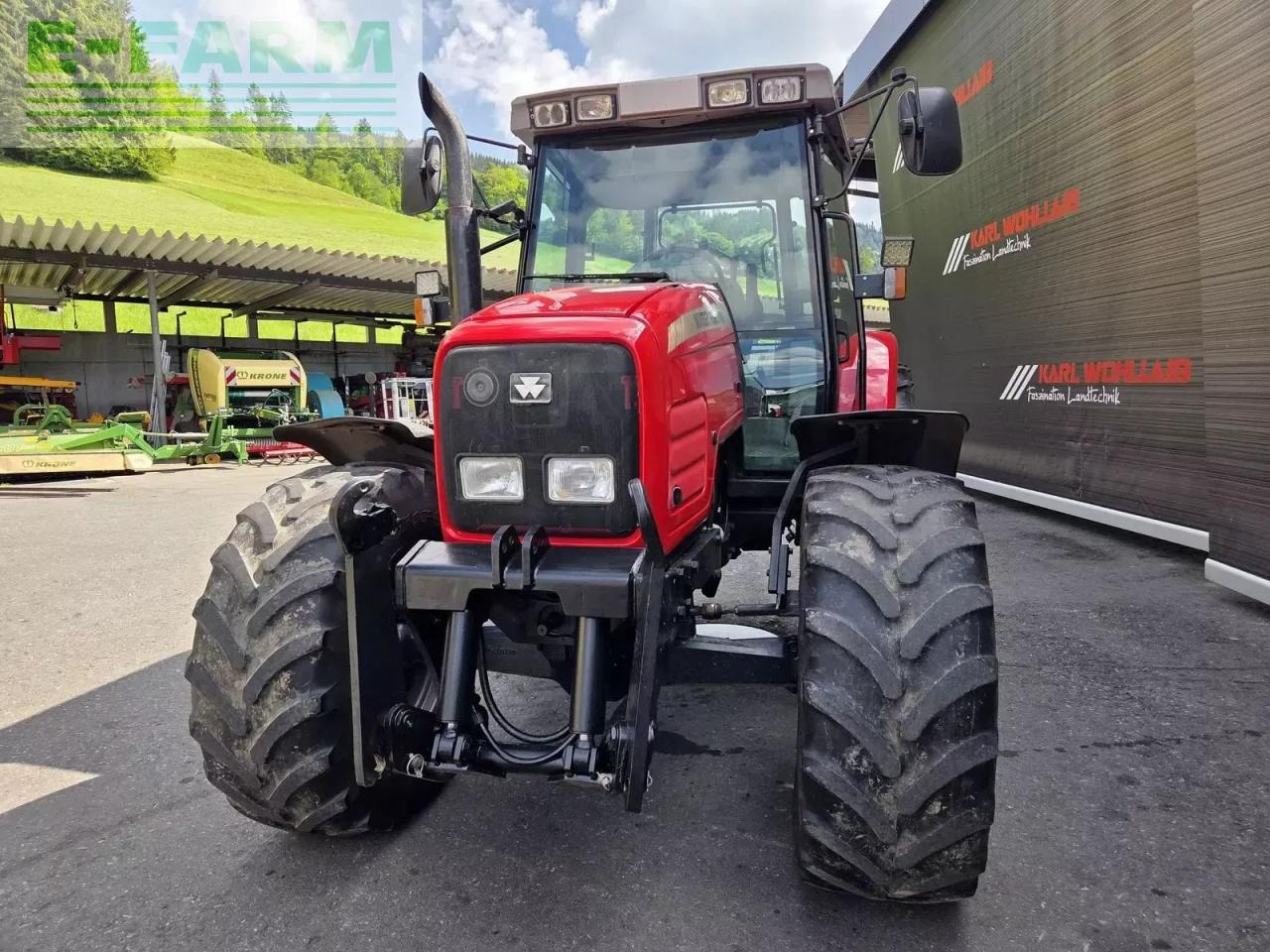 Massey Ferguson 6235-4 - Traktor: das Bild 5 Massey Ferguson 6235-4 - Traktor: das Bild 5