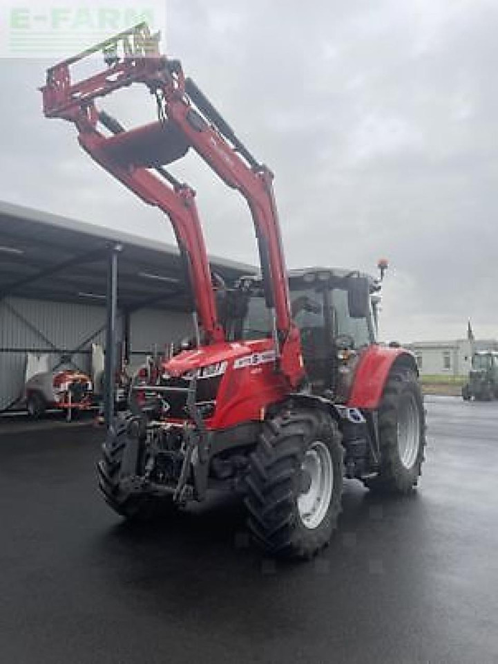Massey Ferguson 6715s - Traktor: das Bild 2 Massey Ferguson 6715s - Traktor: das Bild 2