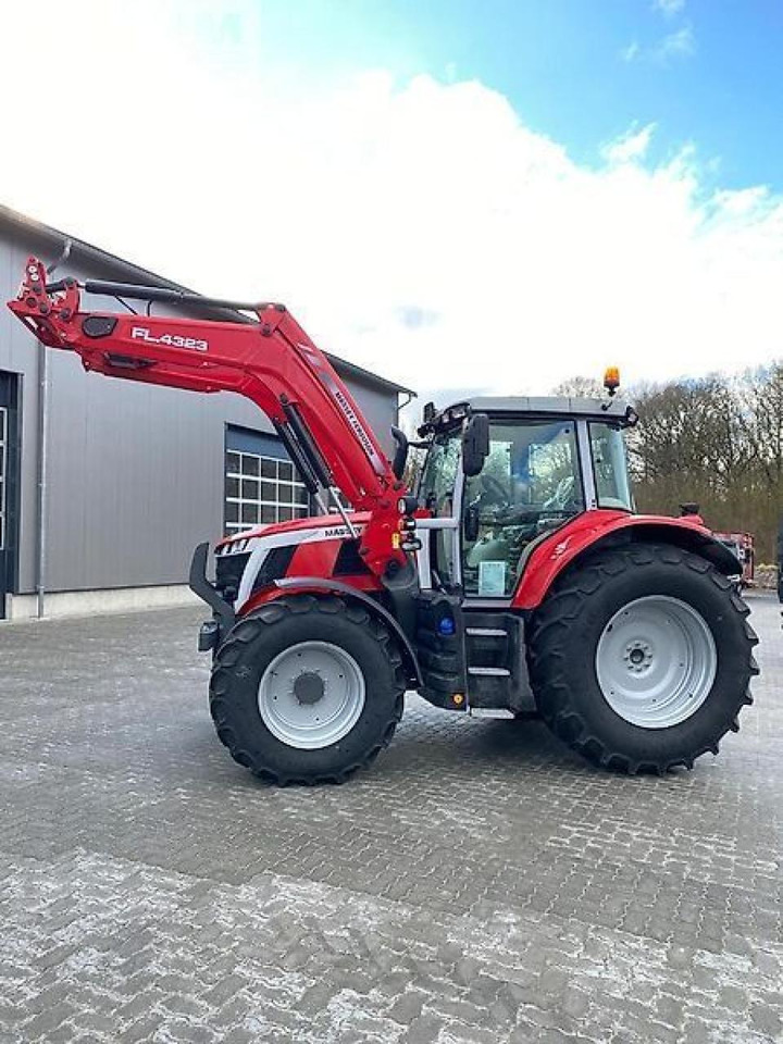 Massey Ferguson 6s.145 dyna-6 efficient Efficient - Traktor: das Bild 5 Massey Ferguson 6s.145 dyna-6 efficient Efficient - Traktor: das Bild 5