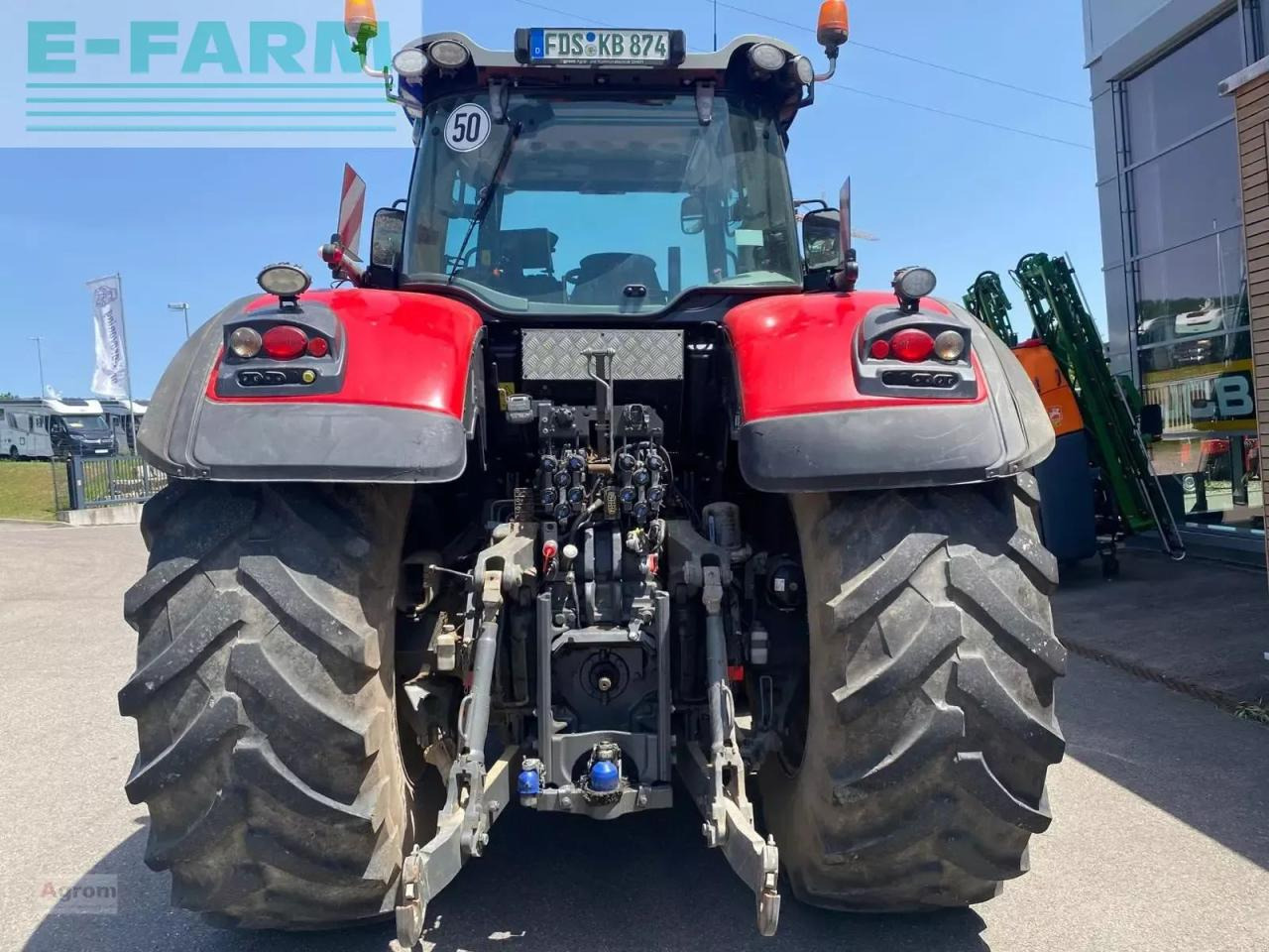 Massey Ferguson 8740 s dyna vt exclusive Exclusive - Traktor: das Bild 5 Massey Ferguson 8740 s dyna vt exclusive Exclusive - Traktor: das Bild 5