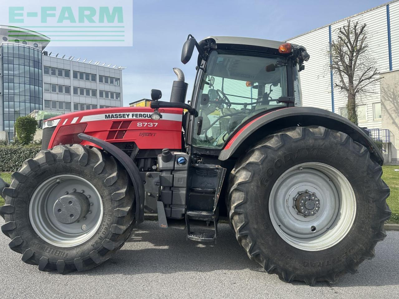 Massey Ferguson mf 8737 - Traktor: das Bild 5 Massey Ferguson mf 8737 - Traktor: das Bild 5