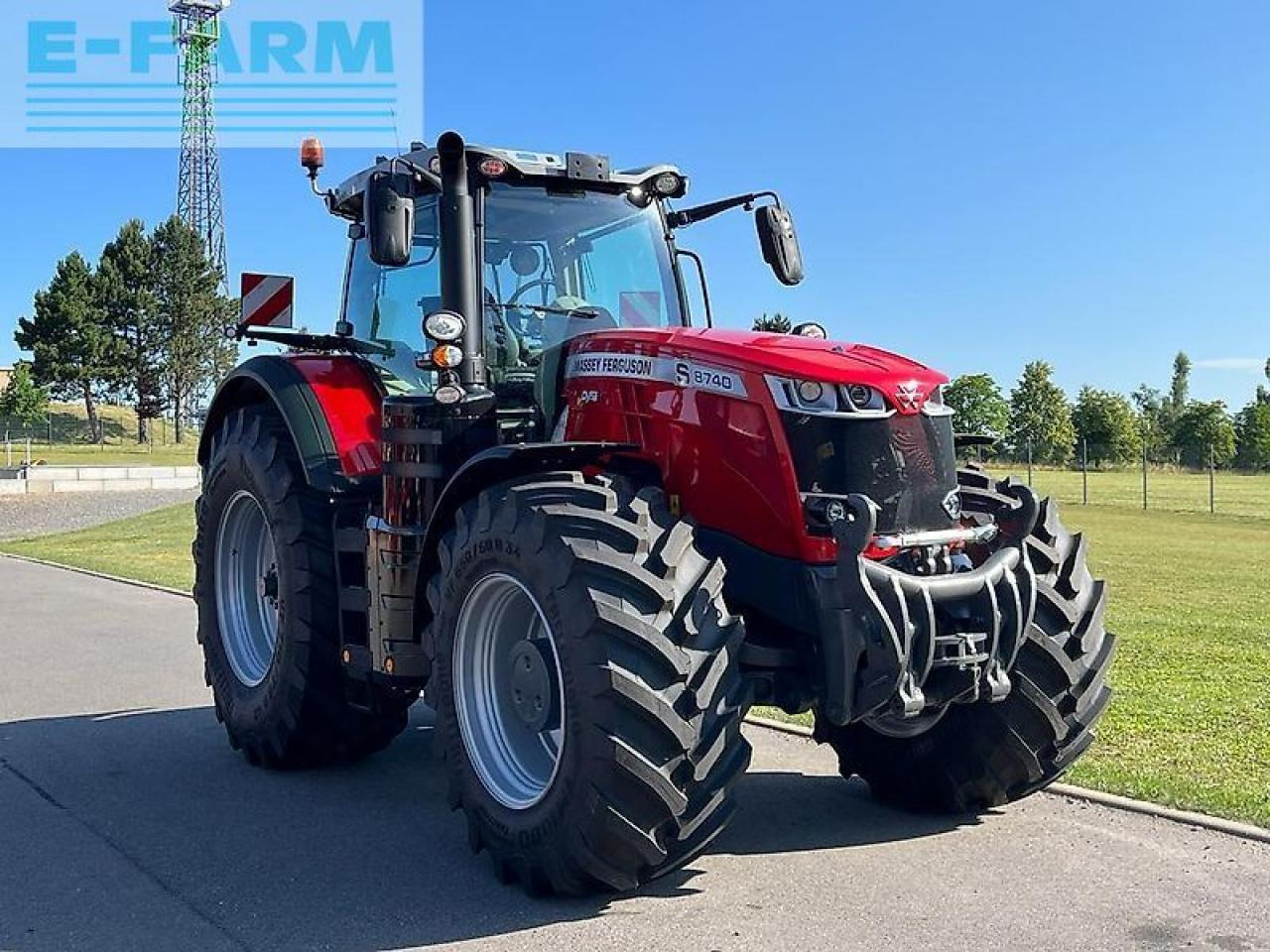 Massey Ferguson mf 8740 s dyna-vt exclusive Exclusive - Traktor: das Bild 1 Massey Ferguson mf 8740 s dyna-vt exclusive Exclusive - Traktor: das Bild 1
