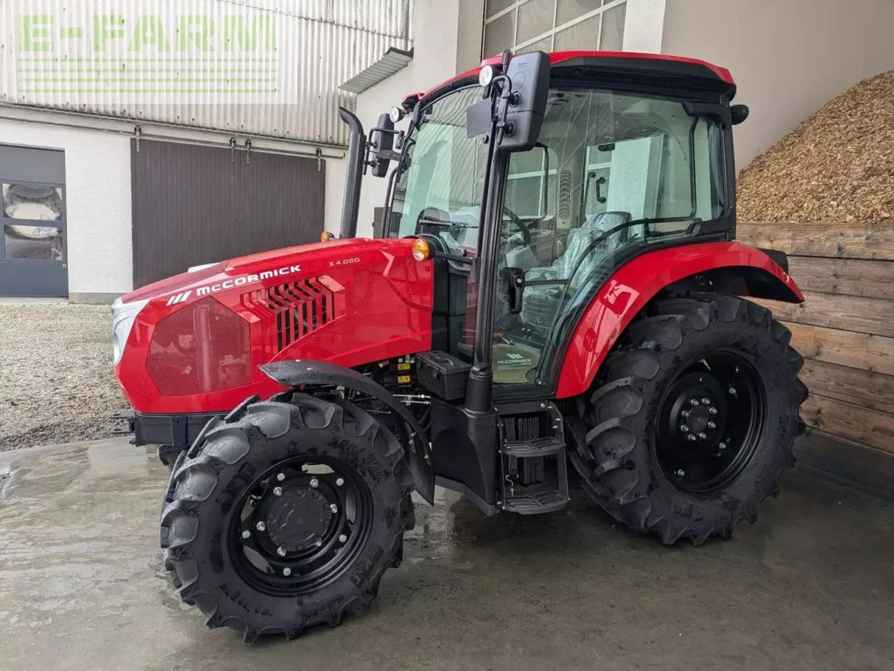 McCormick x4.080 - Traktor: das Bild 3 McCormick x4.080 - Traktor: das Bild 3