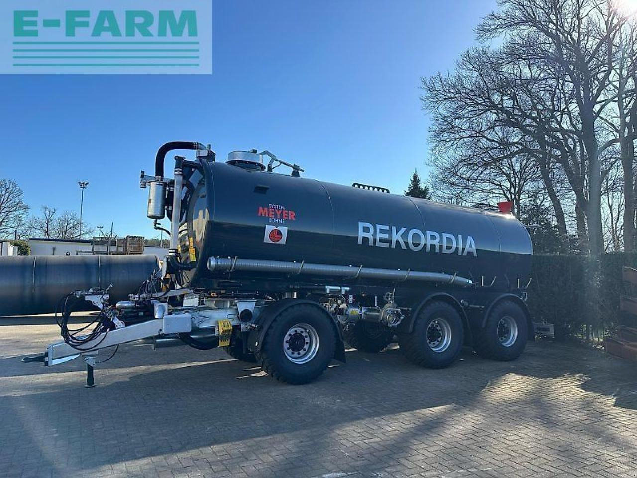 Meyer-Lohne rekordia cargo 25000l vakuum zubringer - Düngetechnik: das Bild 2 Meyer-Lohne rekordia cargo 25000l vakuum zubringer - Düngetechnik: das Bild 2