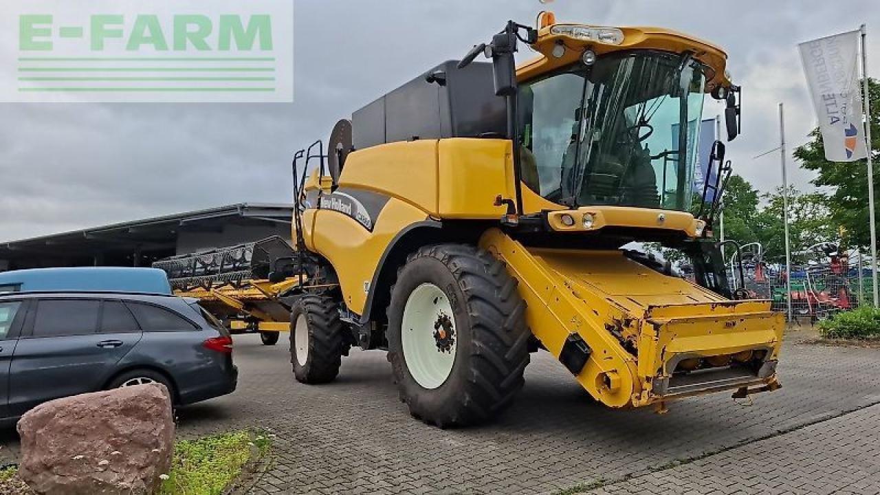 New Holland cx 860 / cx860 4x4 allrad - Mähdrescher: das Bild 3 New Holland cx 860 / cx860 4x4 allrad - Mähdrescher: das Bild 3