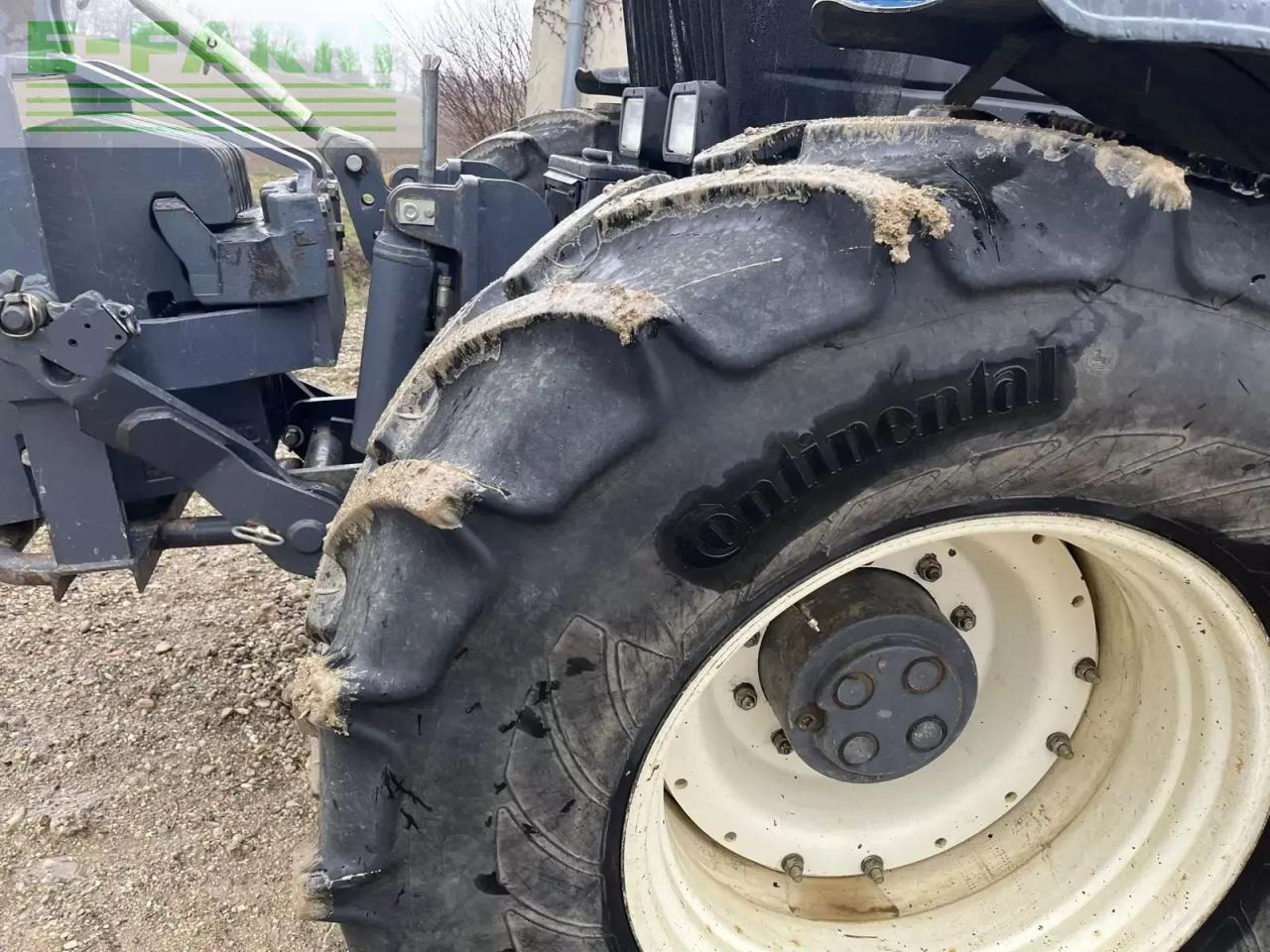 New Holland g 210 / 8870 - Traktor: das Bild 4 New Holland g 210 / 8870 - Traktor: das Bild 4