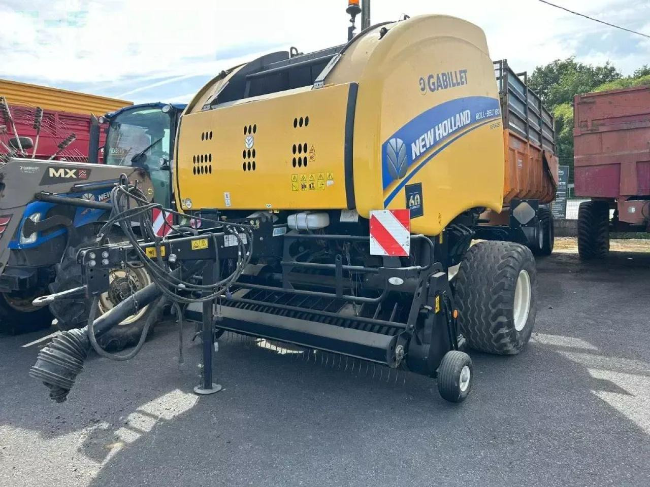 New Holland roll-belt180 - Packenpresse: das Bild 1 New Holland roll-belt180 - Packenpresse: das Bild 1