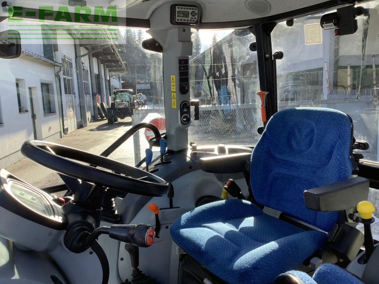 Traktor New Holland t4.75 powerstar Powerstar: das Bild 10