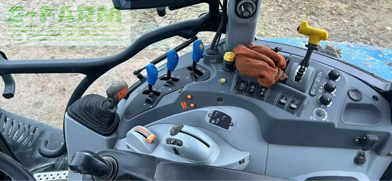 Traktor New Holland t5.110: das Bild 7