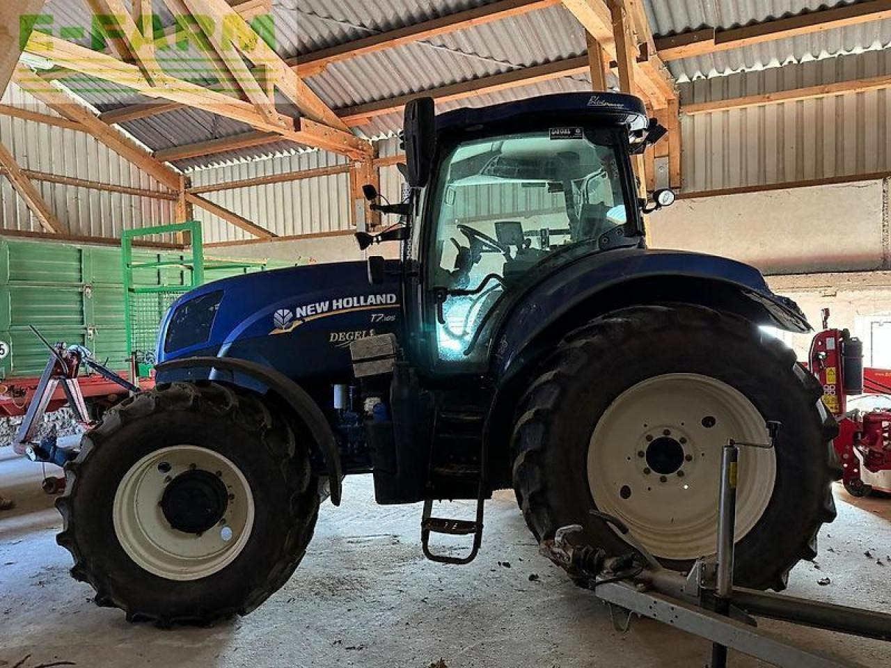 New Holland t7.185 rc - Traktor: das Bild 2 New Holland t7.185 rc - Traktor: das Bild 2