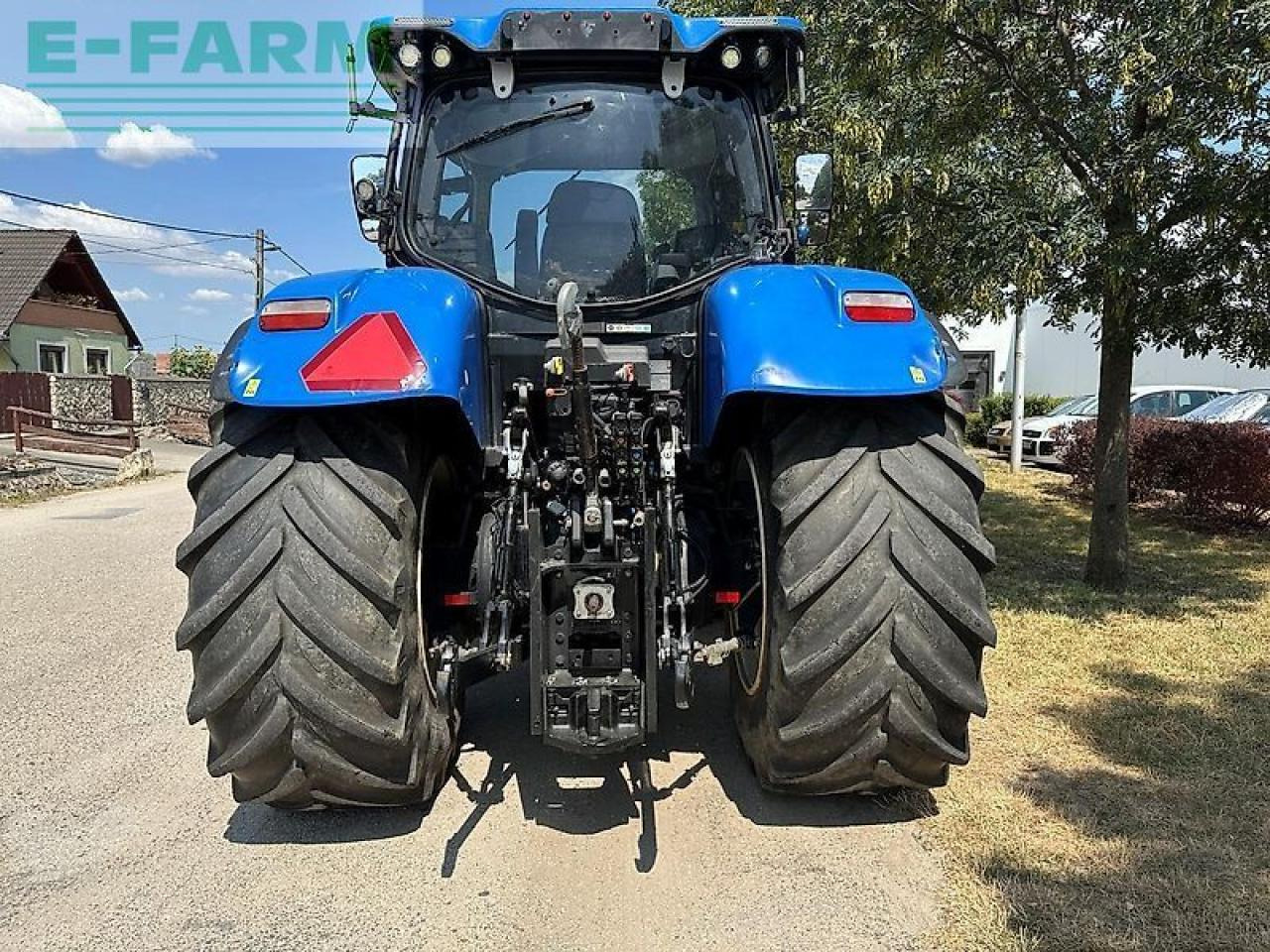 New Holland t7.210 - Traktor: das Bild 4 New Holland t7.210 - Traktor: das Bild 4
