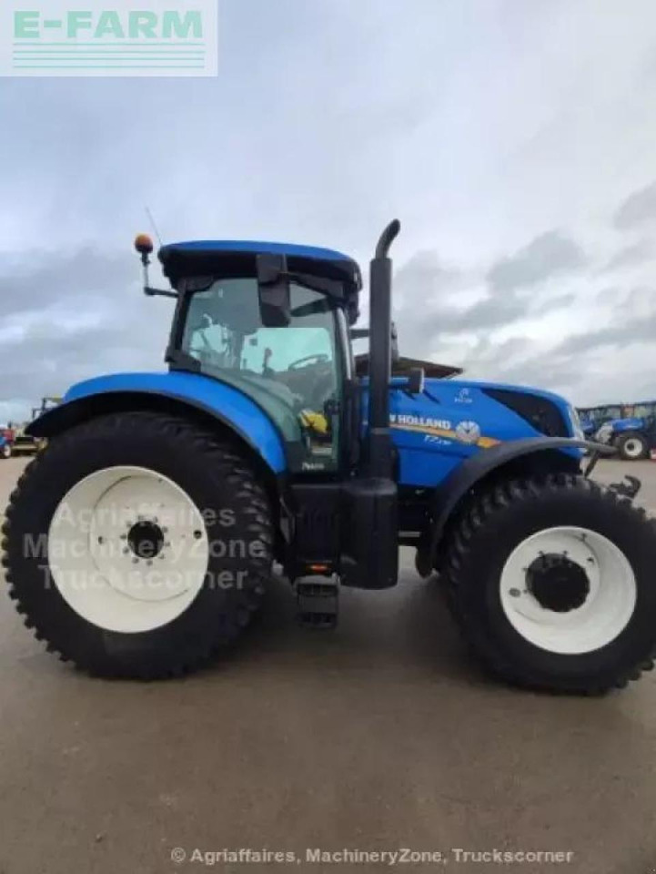 New Holland t7 230 - Traktor: das Bild 2 New Holland t7 230 - Traktor: das Bild 2