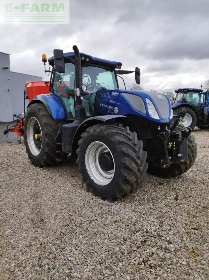 New Holland t7 270 ac - Traktor: das Bild 1 New Holland t7 270 ac - Traktor: das Bild 1