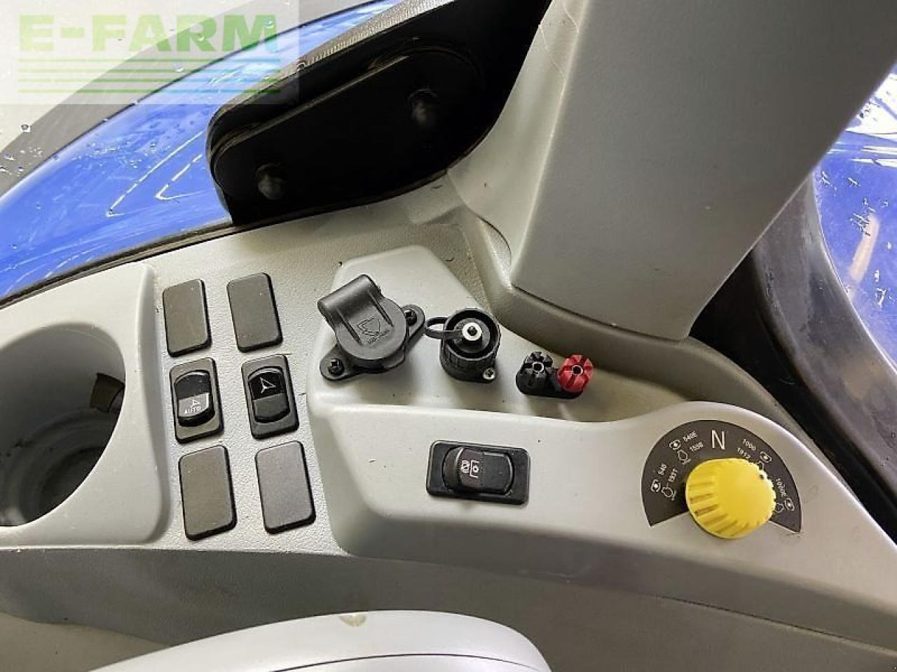 Traktor New Holland t7.275: das Bild 19