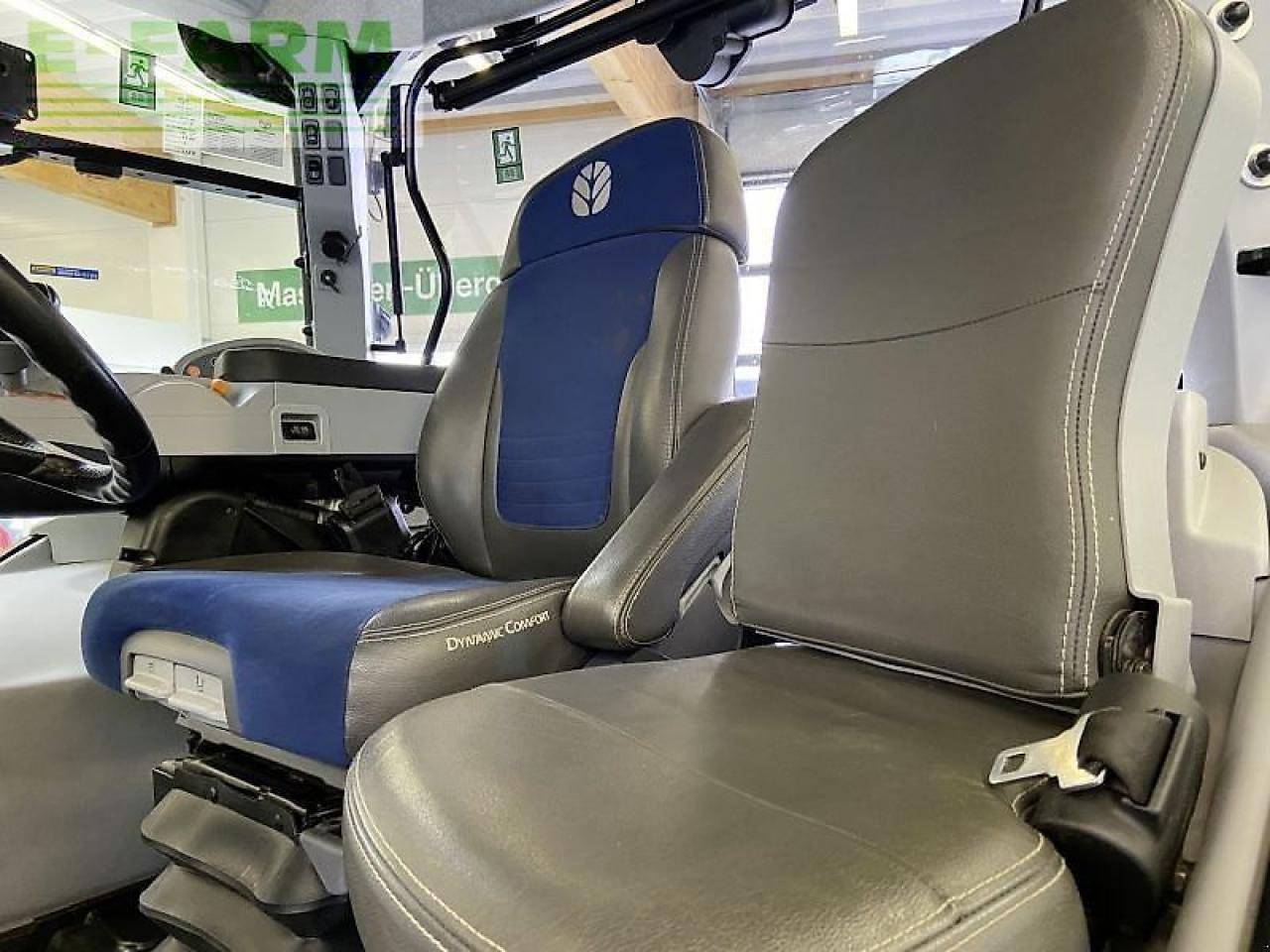 Traktor New Holland t7.275: das Bild 10